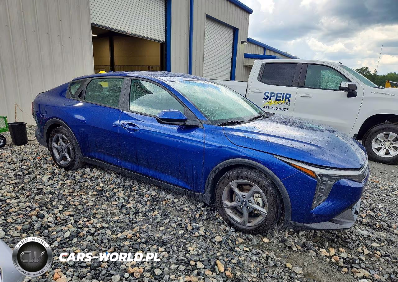 2025 Kia K4 Lxs VIN:3KPFT4DE8SE161205 - 4