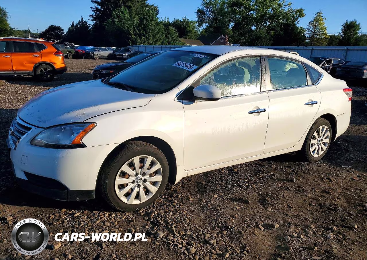 2014 NISSAN SENTRA S – zdjęcie 1 z 12