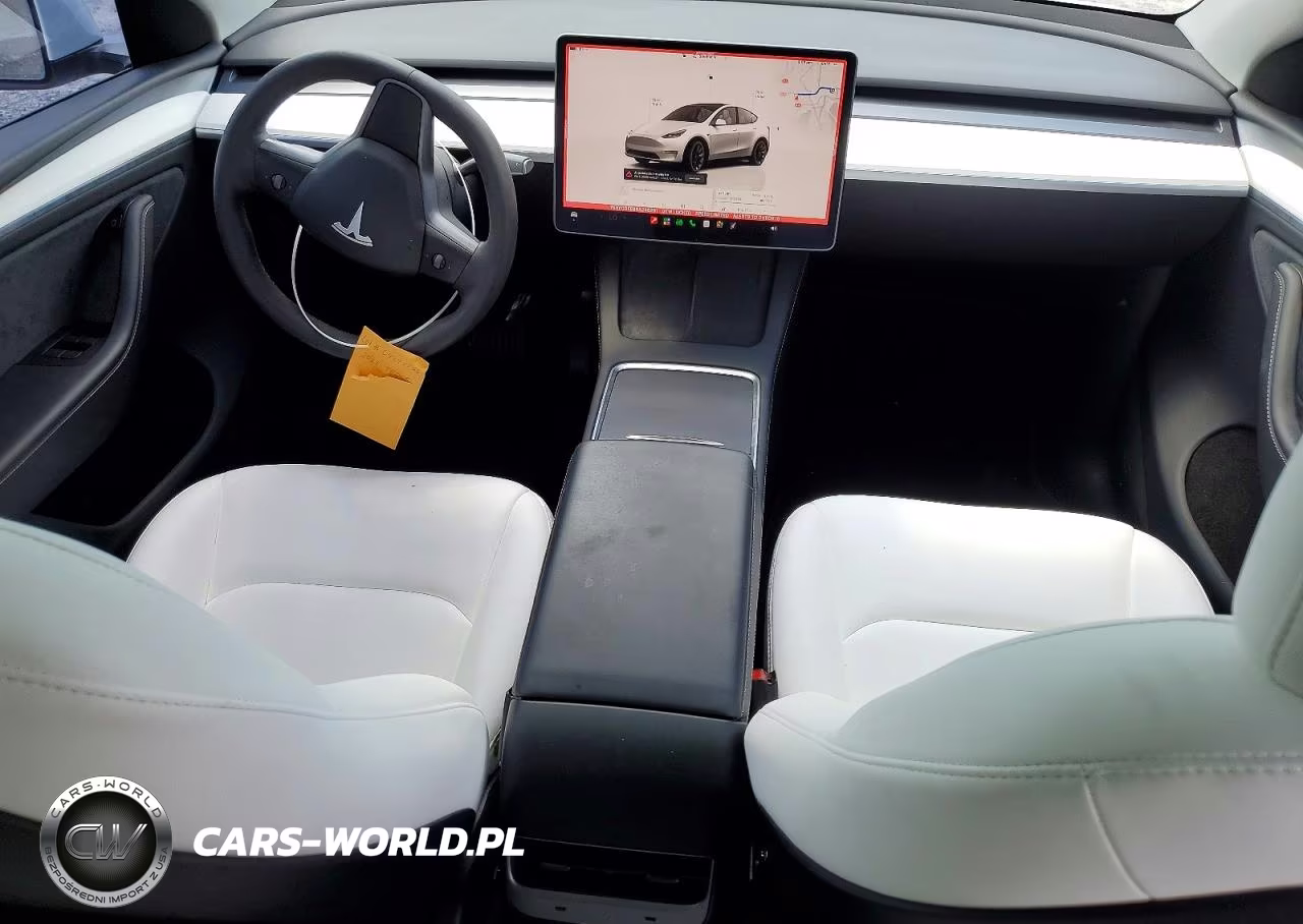 2024 Tesla Model Y VIN:7SAYGDEE8RA240261 - 8