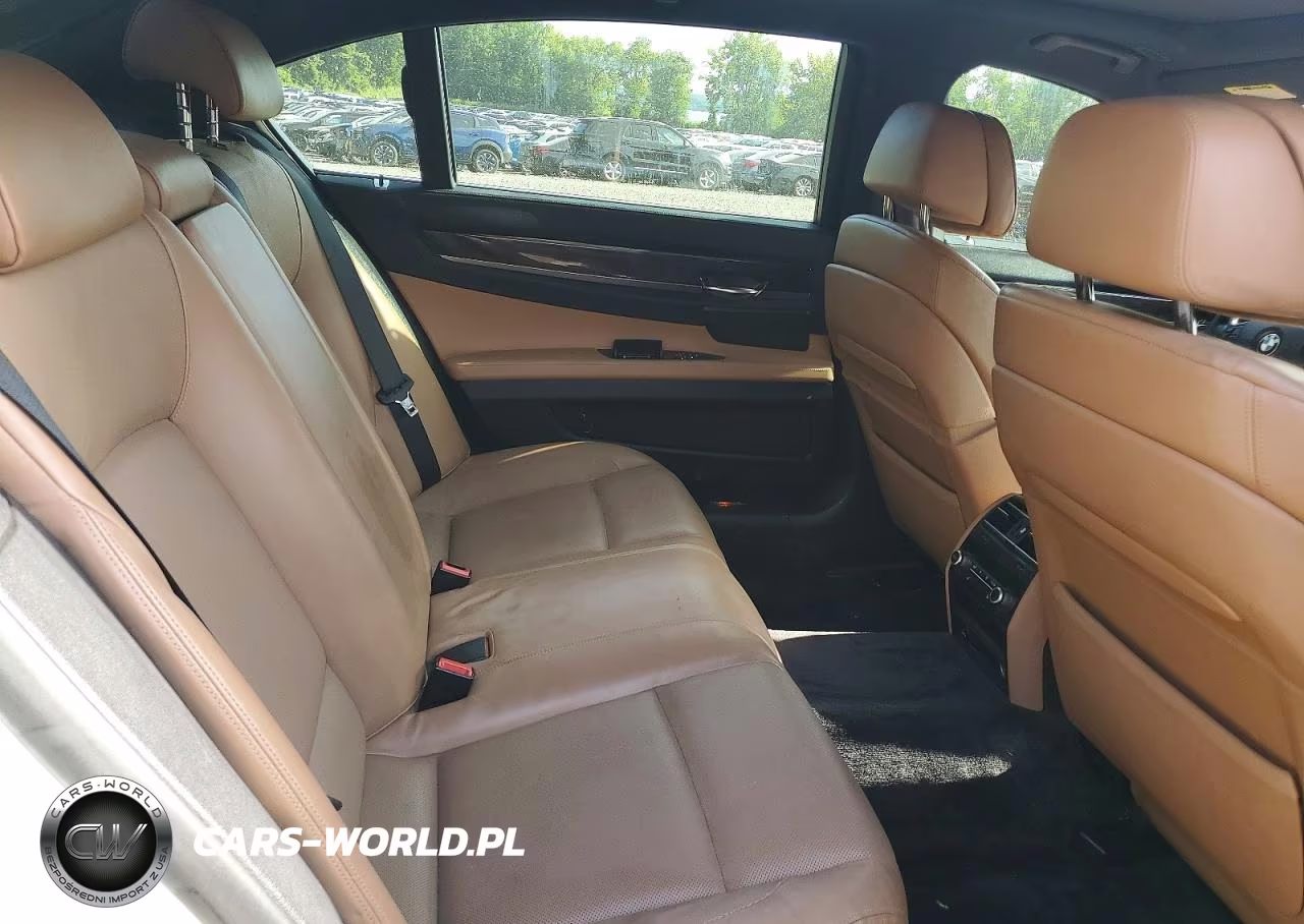 2011 BMW 750 Li VIN:WBAKB8C55BC852108 - 10