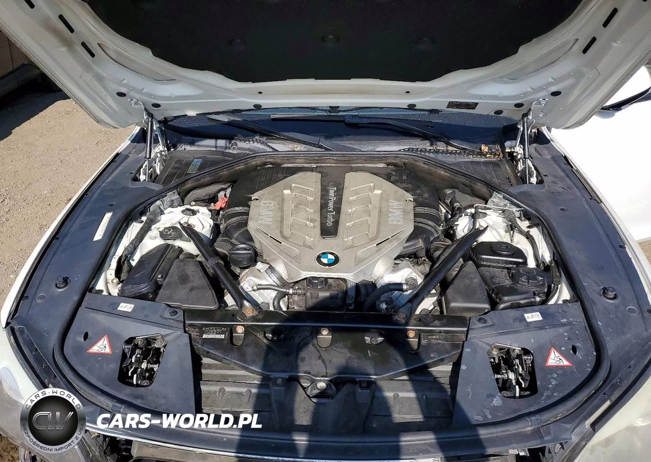 2011 BMW 750 Li VIN:WBAKB8C55BC852108 - 11