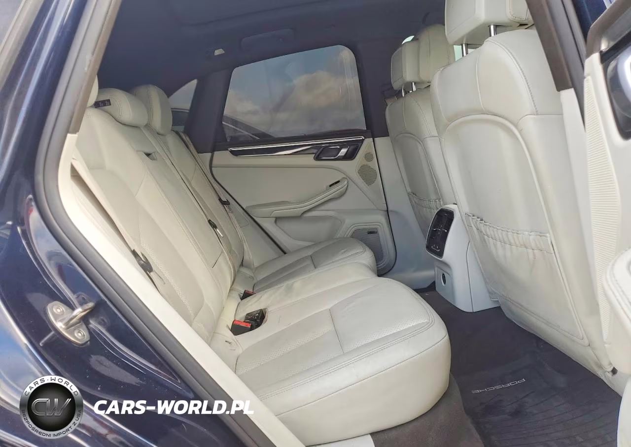 2018 Porsche Macan S VIN:WP1AB2A50JLB38141 - 11