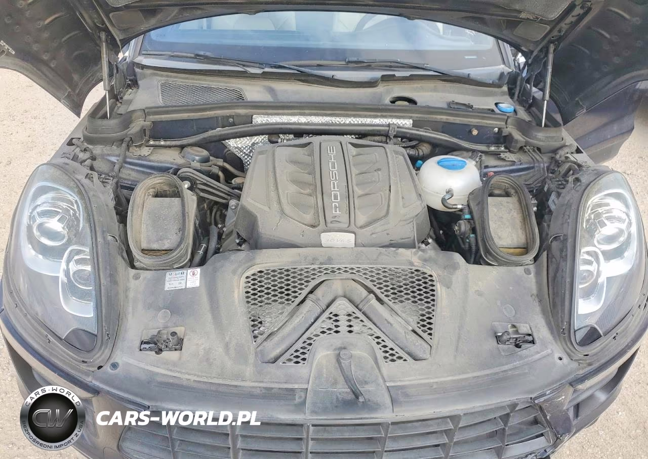 2018 Porsche Macan S VIN:WP1AB2A50JLB38141 - 12