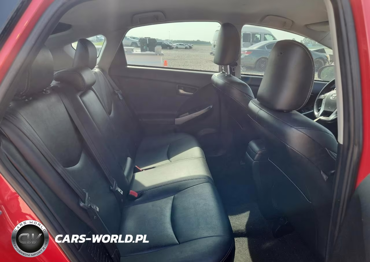 2015 Toyota Prius Persona Series VIN:JTDKN3DU4F0421897 - 10