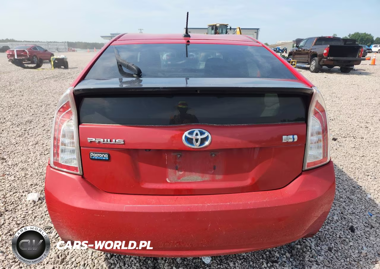2015 Toyota Prius Persona Series VIN:JTDKN3DU4F0421897 - 6