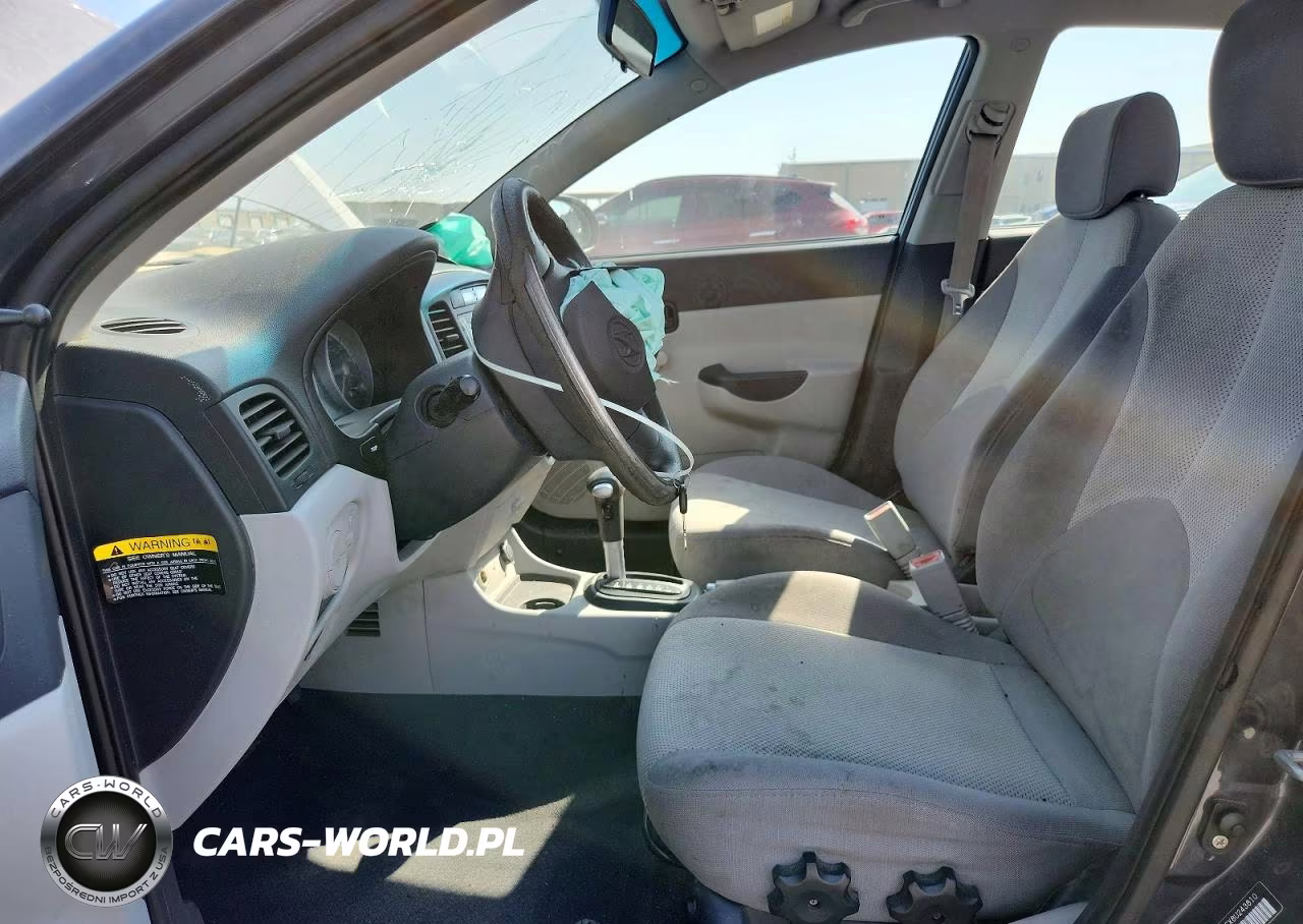2008 Hyundai Accent Gls VIN:KMHCN46CX8U243810 - 7