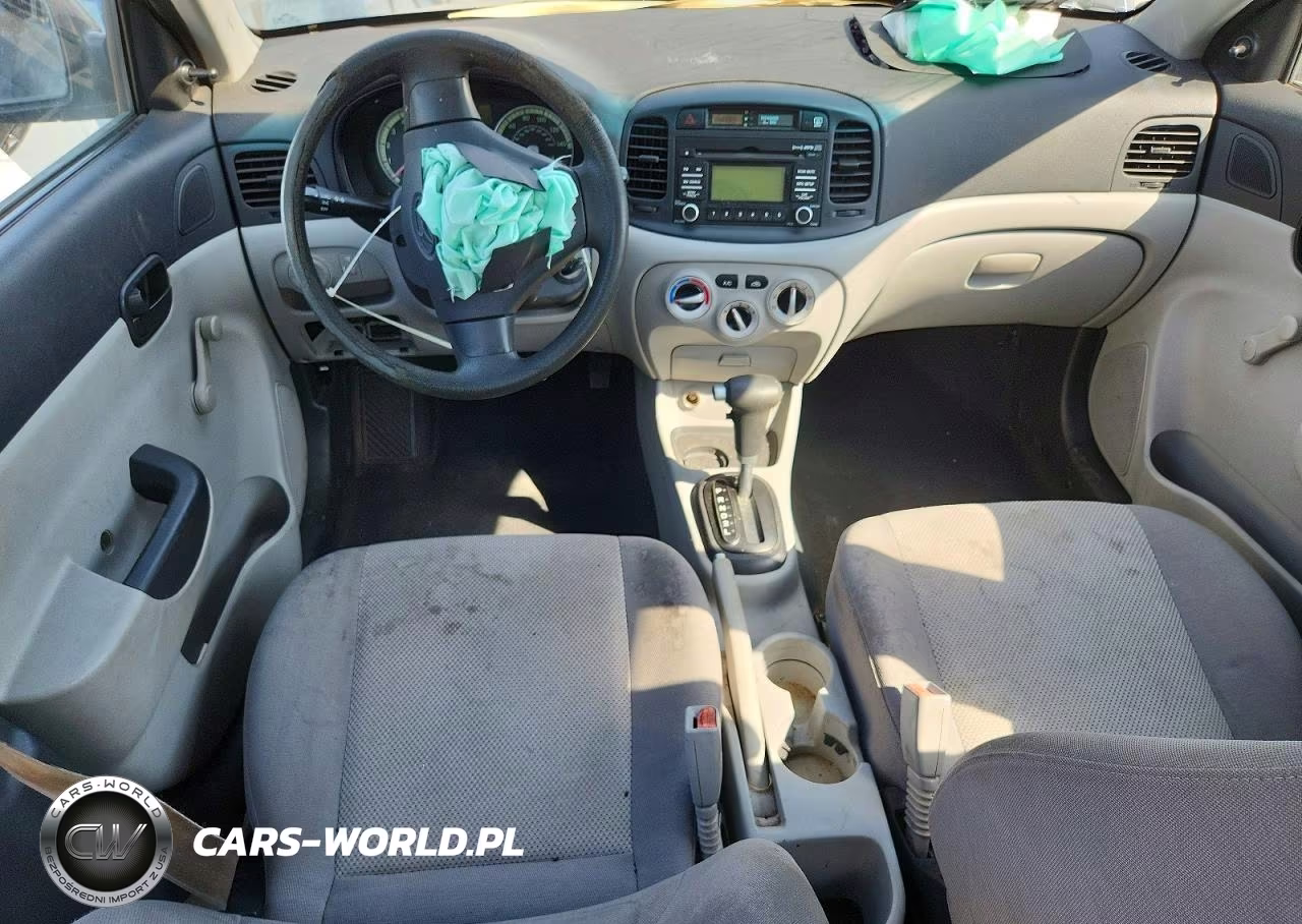 2008 Hyundai Accent Gls VIN:KMHCN46CX8U243810 - 8