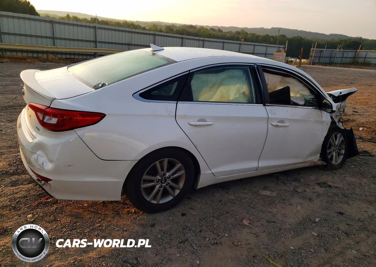 2015 Hyundai Sonata Eco VIN:5NPE24AA5FH128776 - 3