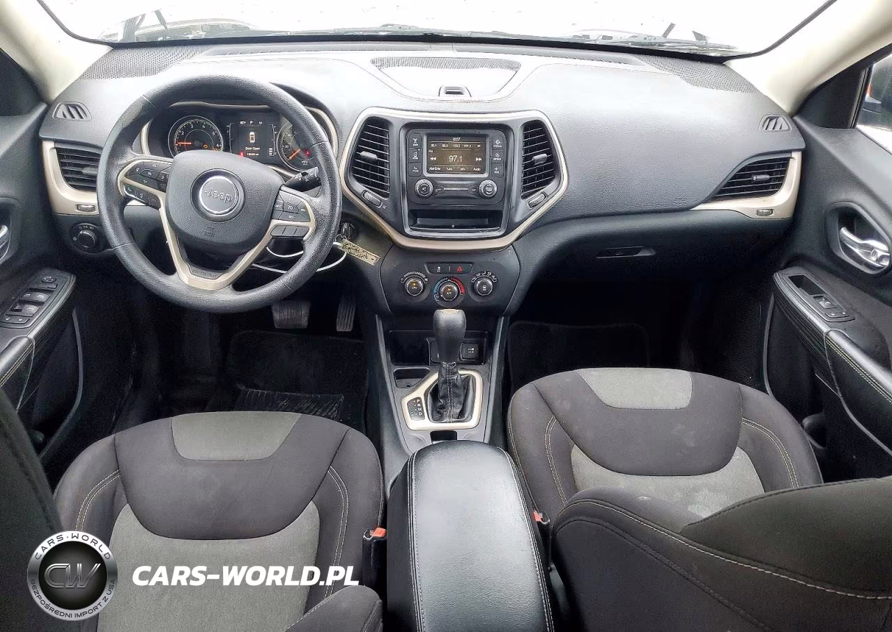 2015 Jeep Cherokee Sport VIN:1C4PJLAB1FW579213 - 8