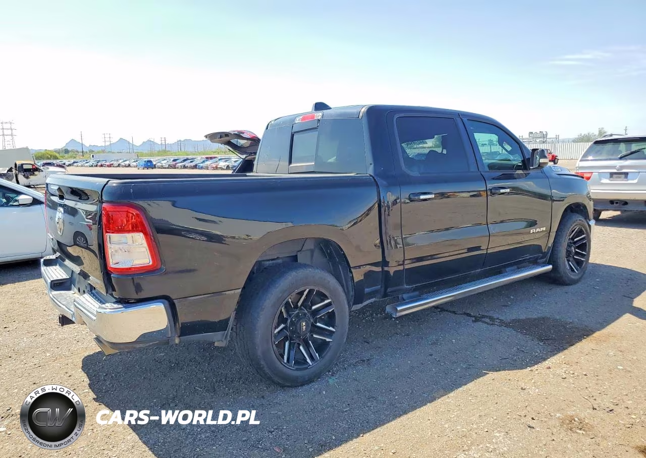 2019 Ram 1500 Big Horn-Lone Star VIN:1C6RREFT2KN891837 - 3