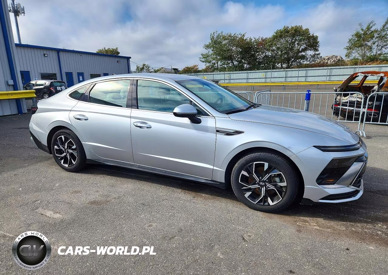 2025 Hyundai Sonata Sel VIN:KMHL64JA2SA436917 - 4