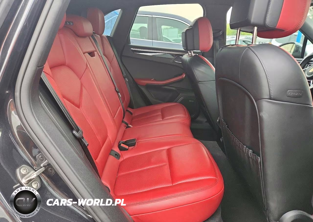 2018 Porsche Macan VIN:WP1AA2A57JLB19136 - 11