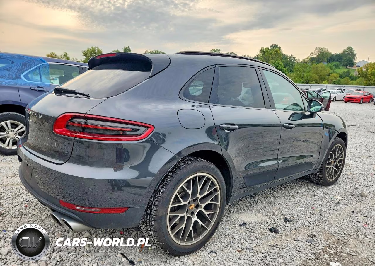 2018 Porsche Macan VIN:WP1AA2A57JLB19136 - 3
