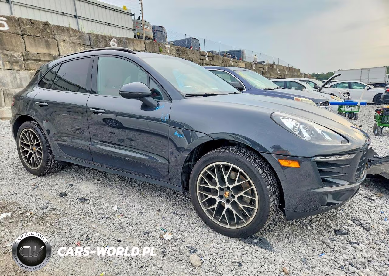 2018 Porsche Macan VIN:WP1AA2A57JLB19136 - 4