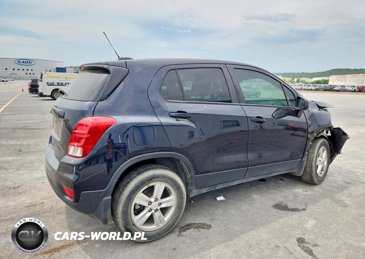 2022 Chevrolet Trax Ls VIN:KL7CJNSM2NB508762 - 3