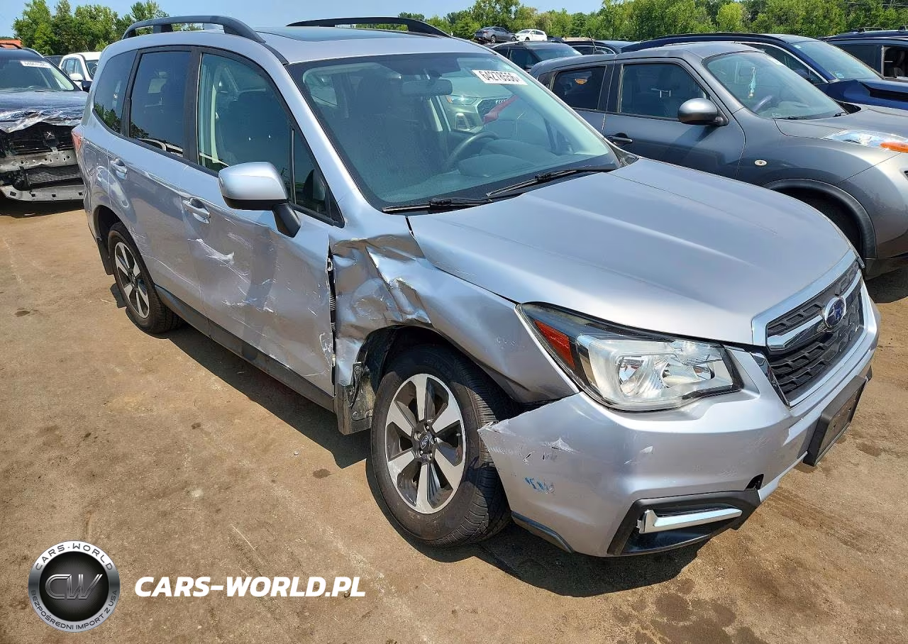 2017 Subaru Forester 2.5I Premium VIN:JF2SJAEC2HH528958 - 4