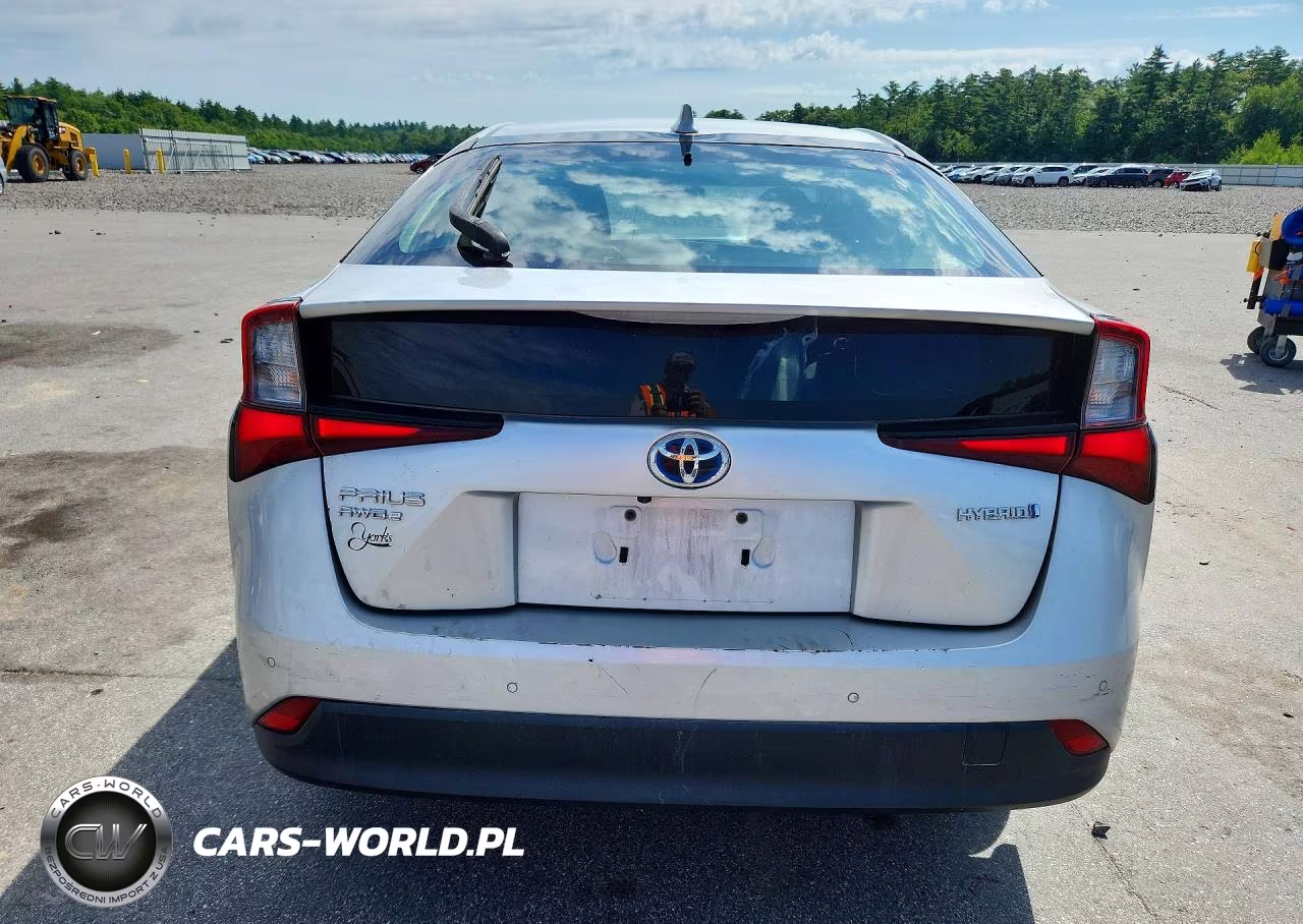 2021 Toyota Prius Le Awd-E VIN:JTDL9MFU4M3024360 - 6