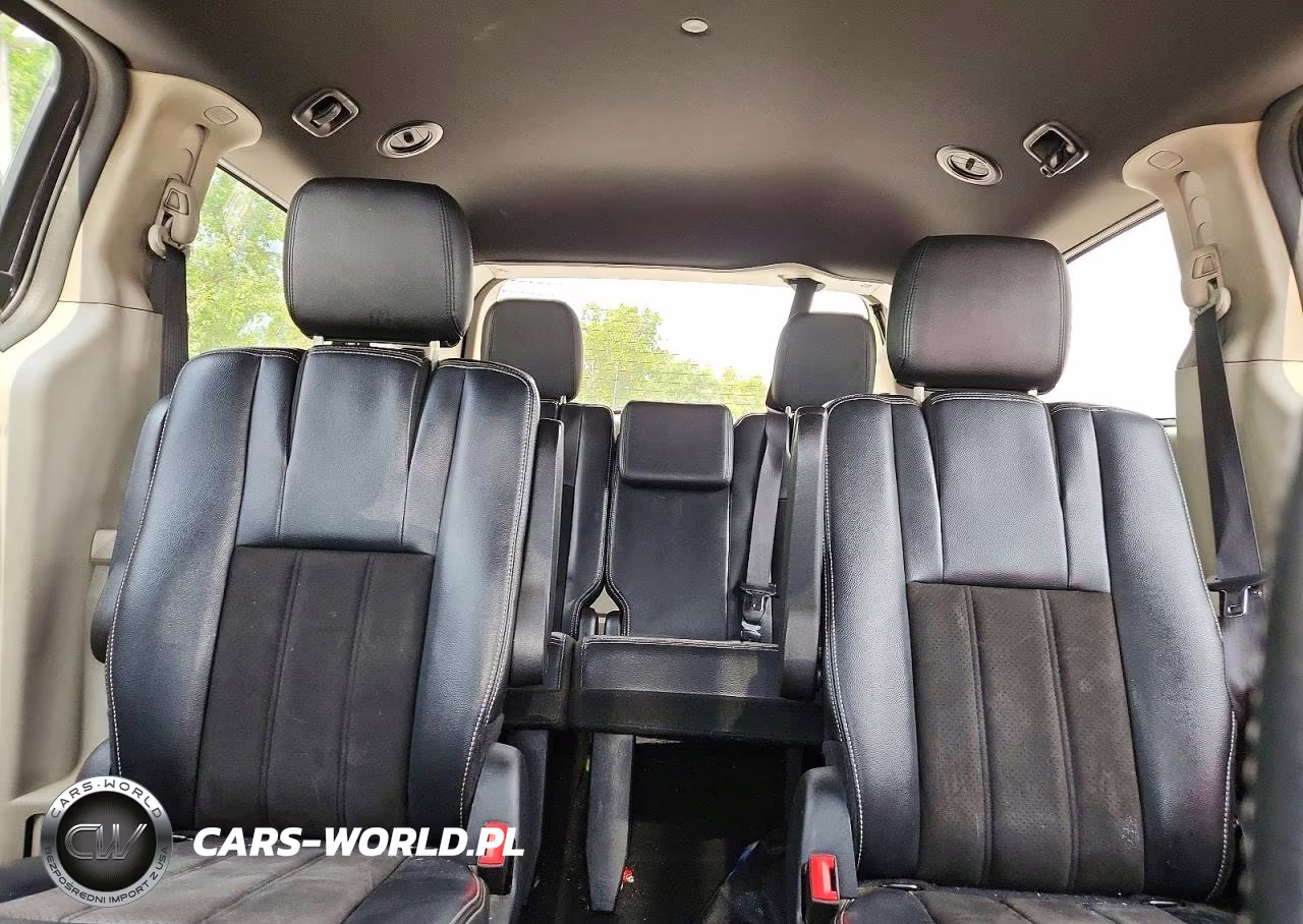 2019 Dodge Grand Caravan Sxt VIN:2C4RDGCGXKR674937 - 10