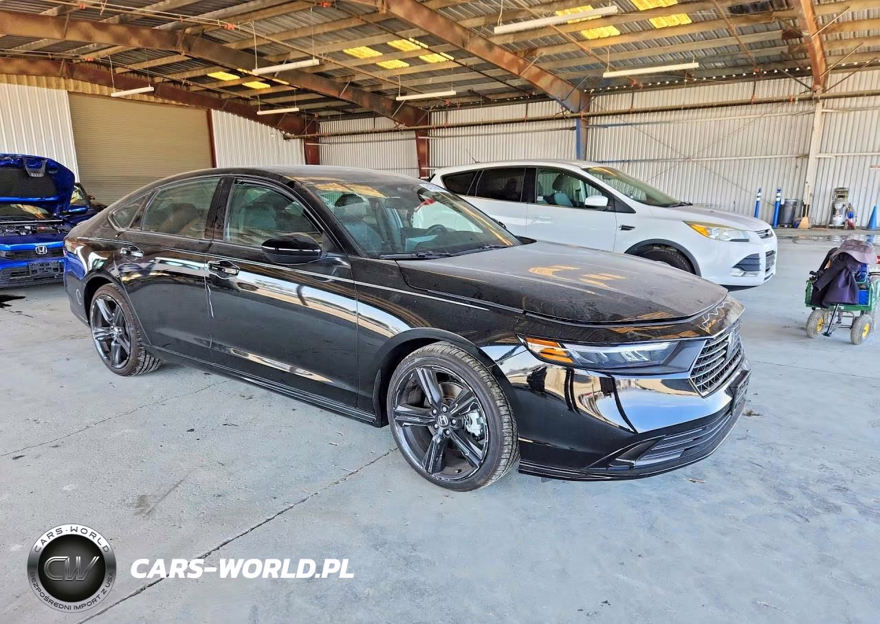2026 Honda Accord Hybrid Sport-L VIN:1HGCY2F70TA011814 - 4