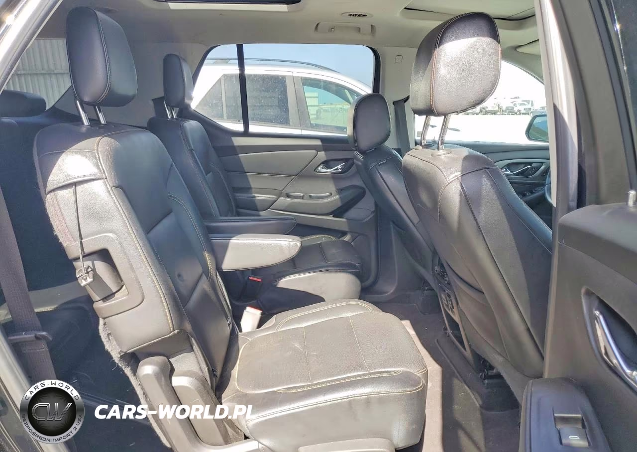 2018 Chevrolet Traverse Premier VIN:1GNERKKW4JJ133159 - 11