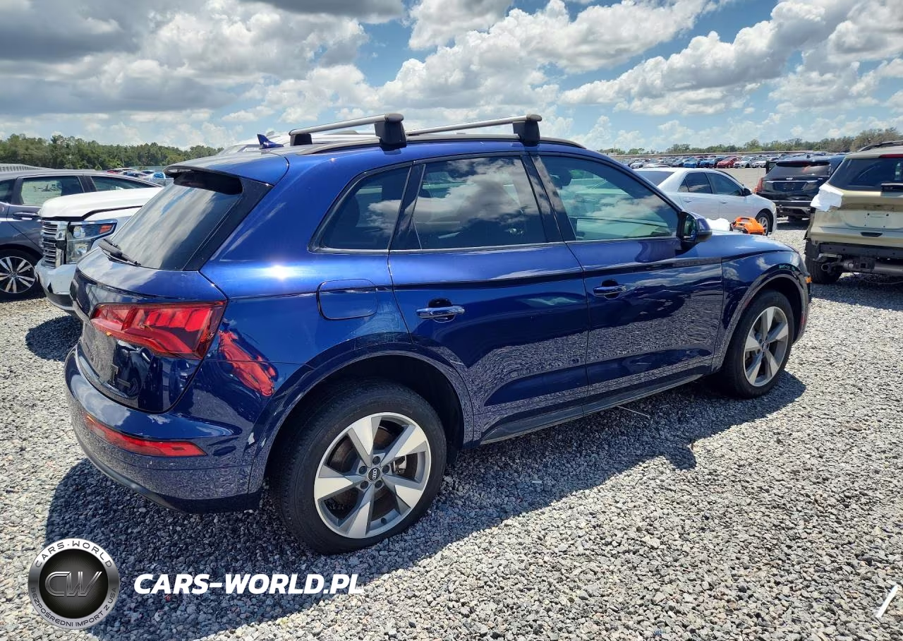 2020 Audi Q5 Premium VIN:WA1ANAFYXL2081780 - 3