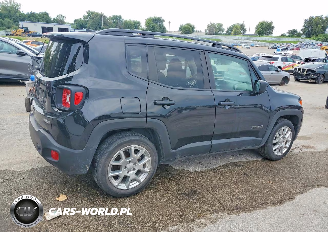 2019 Jeep Renegade Latitude VIN:ZACNJABB0KPK44281 - 3