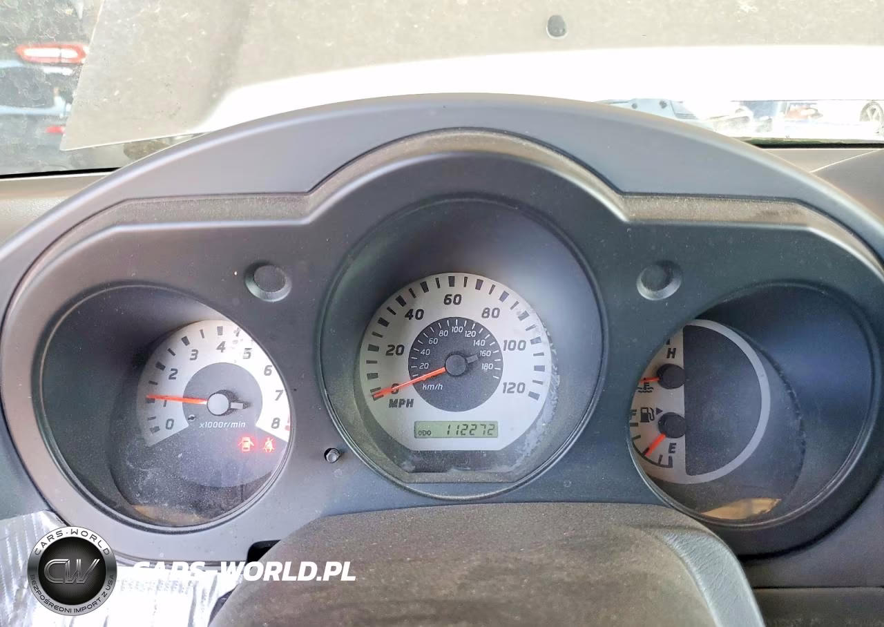 2004 Nissan Xterra Xe VIN:5N1ED28T44C674821 - 9