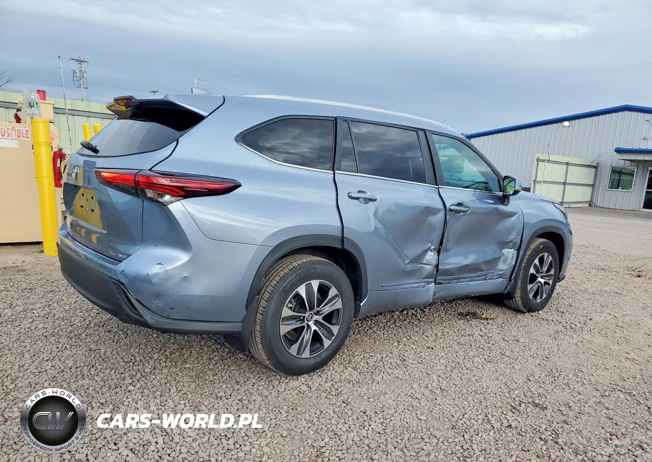 2024 Toyota Highlander Xle VIN:5TDKDRBH8RS534300 - 3
