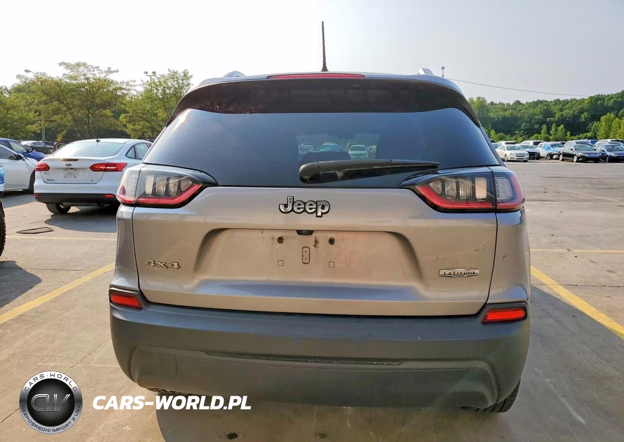 2019 Jeep Cherokee Latitude VIN:1C4PJMCB4KD256816 - 6