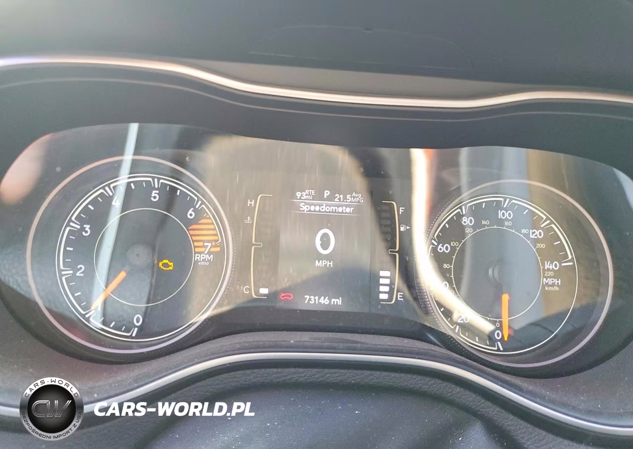 2019 Jeep Cherokee Latitude VIN:1C4PJMCB4KD256816 - 9