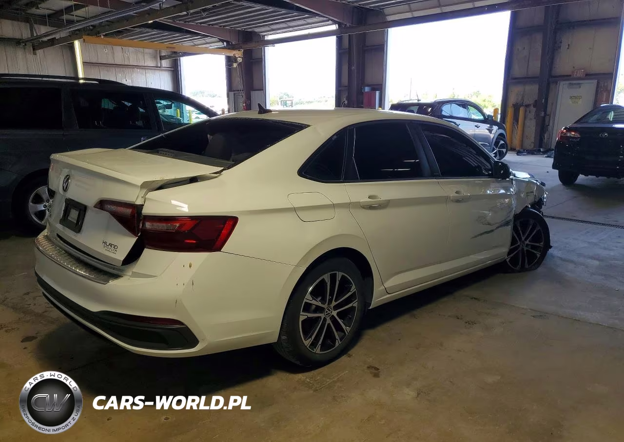 2024 Volkswagen Jetta Sport VIN:3VWBM7BU6RM012800 - 3