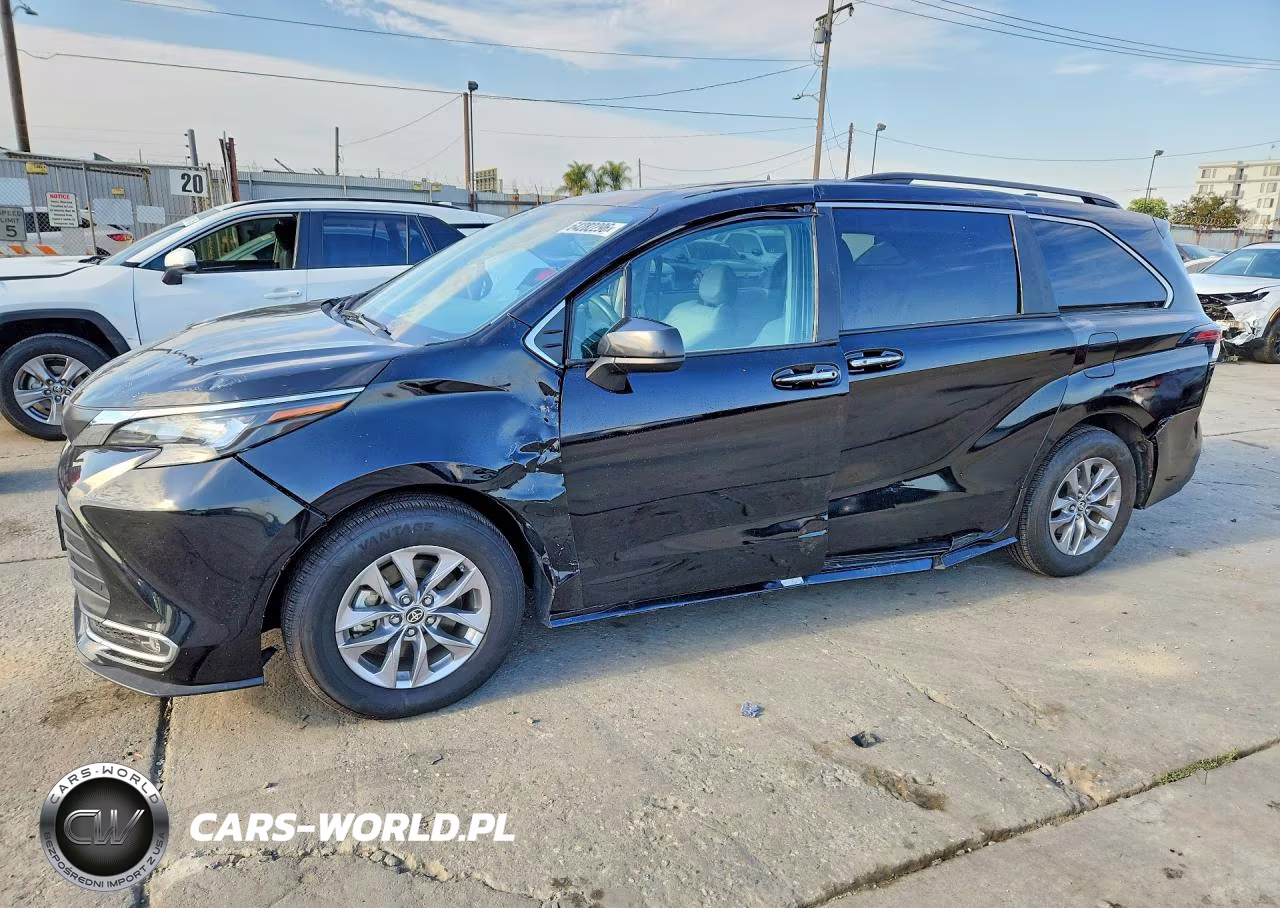 2024 Toyota Sienna Xle – zdjęcie 1 z 14