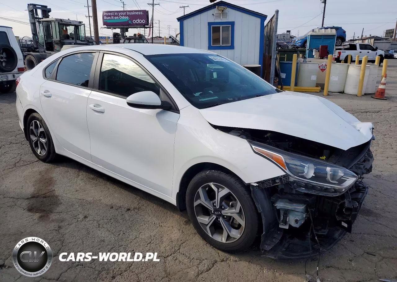 2021 Kia Forte Lxs VIN:3KPF24AD1ME391220 - 4