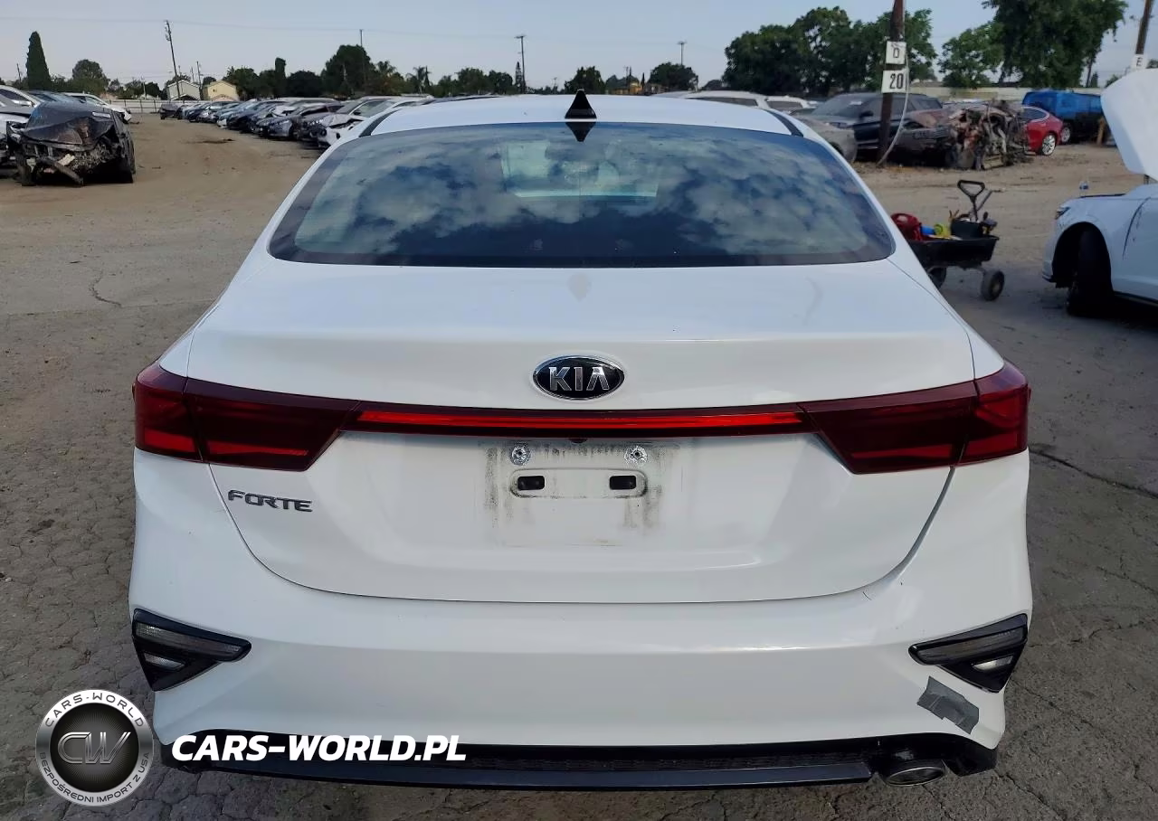 2021 Kia Forte Lxs VIN:3KPF24AD1ME391220 - 6