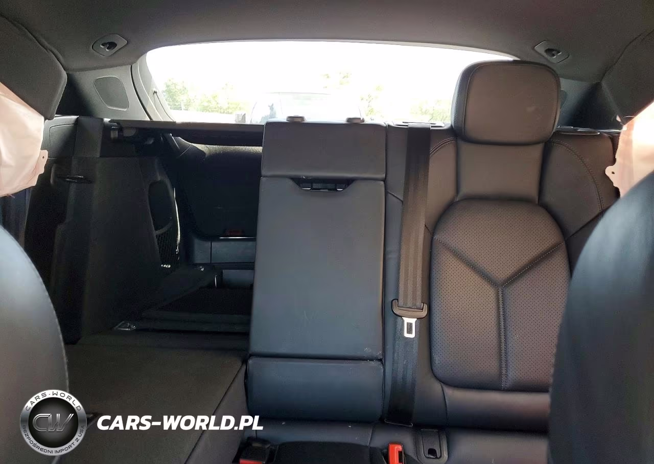 2020 Porsche Macan S VIN:WP1AB2A51LLB32870 - 10