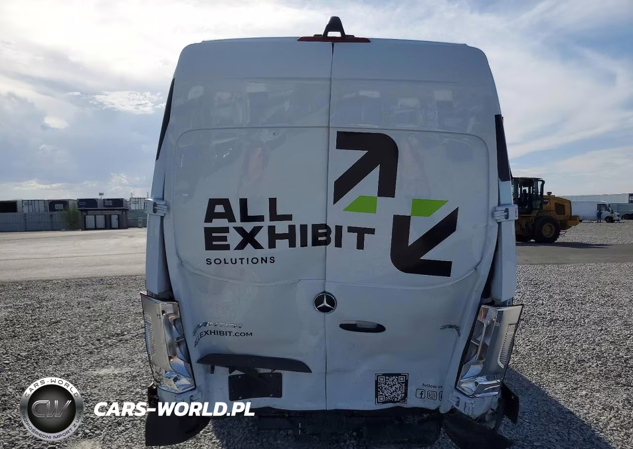 2024 Mercedes-Benz Sprinter 2500 Delivery Van VIN:W1Y4NDHYXRT175738 - 10