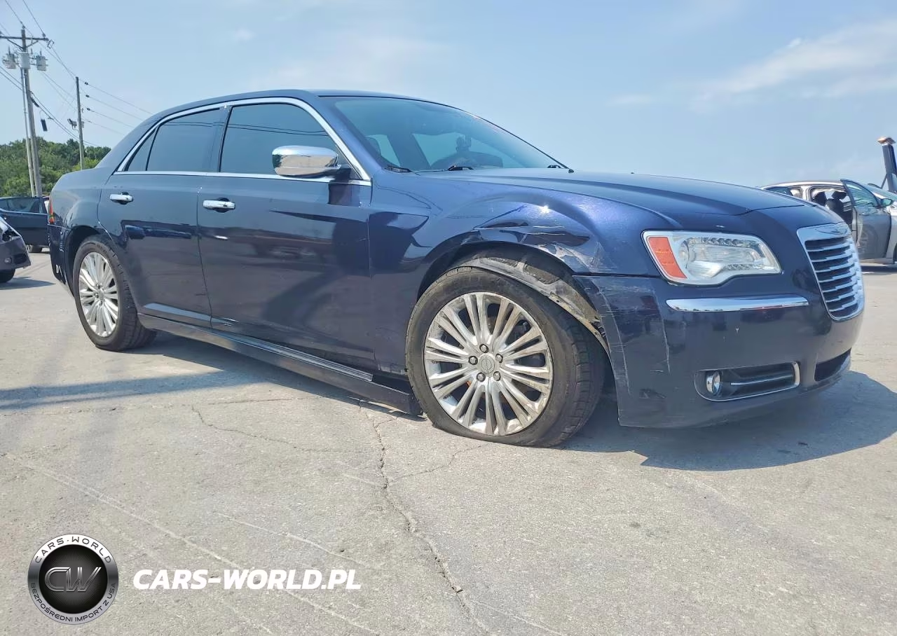2012 Chrysler 300 Limited VIN:2C3CCAHG3CH313964 - 4
