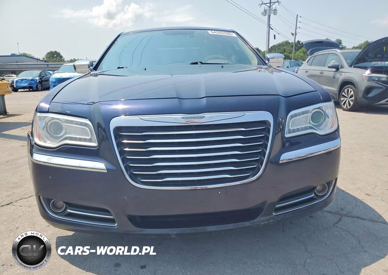 2012 Chrysler 300 Limited VIN:2C3CCAHG3CH313964 - 5