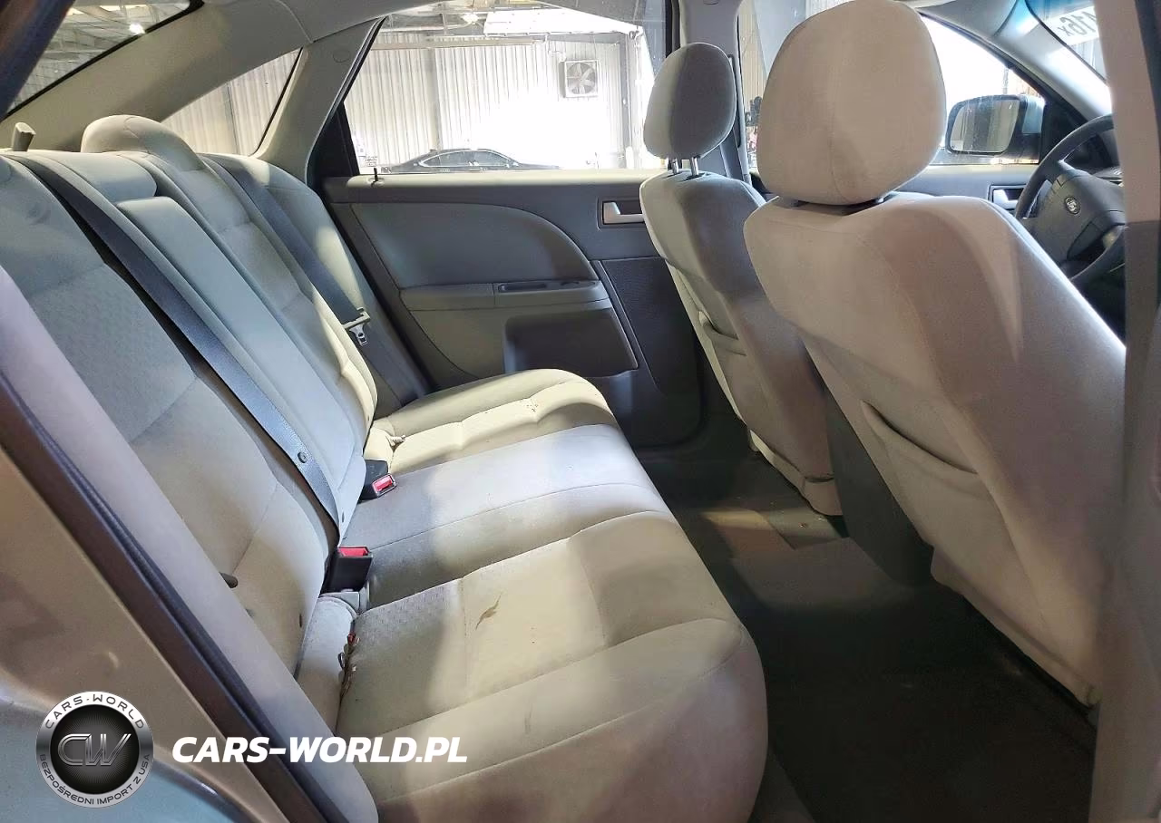 2005 Ford Five Hundred Se VIN:1FAFP26135G186171 - 10