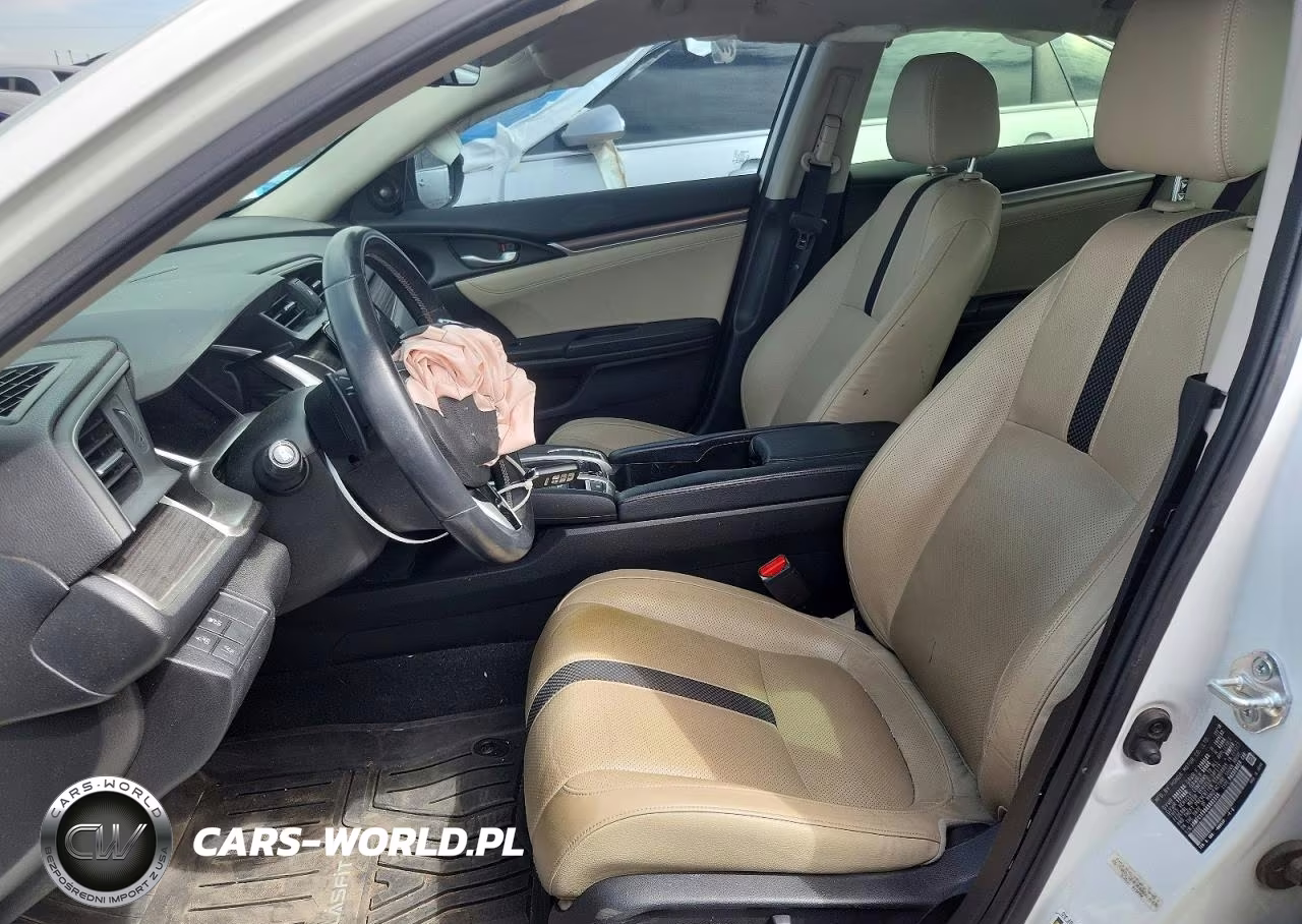 2019 Honda Civic Touring VIN:JHMFC1F99KX002335 - 7
