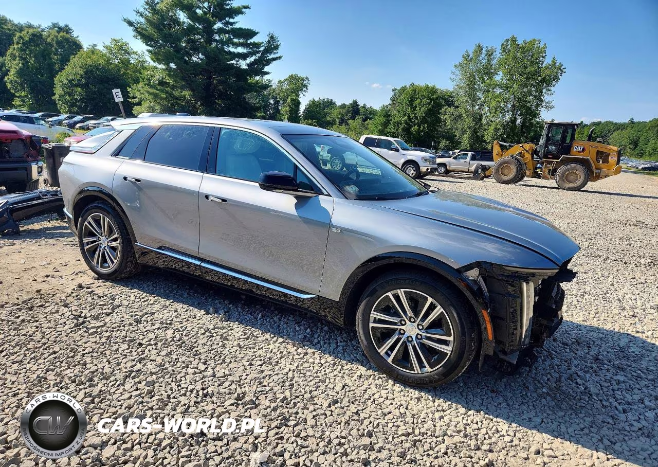 2024 Cadillac Lyriq Luxury VIN:1GYKPRRLXRZ115374 - 4