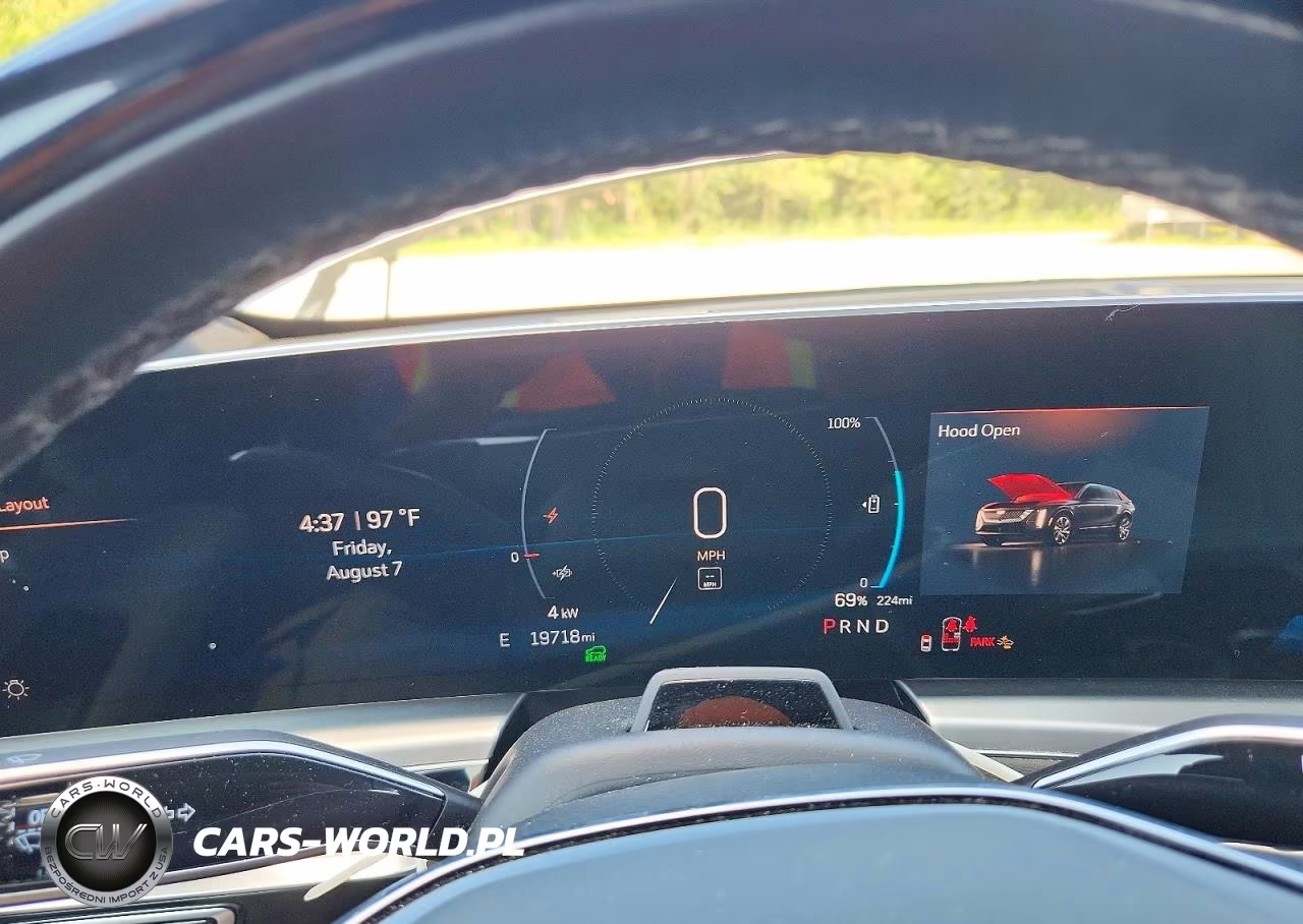 2024 Cadillac Lyriq Luxury VIN:1GYKPRRLXRZ115374 - 9