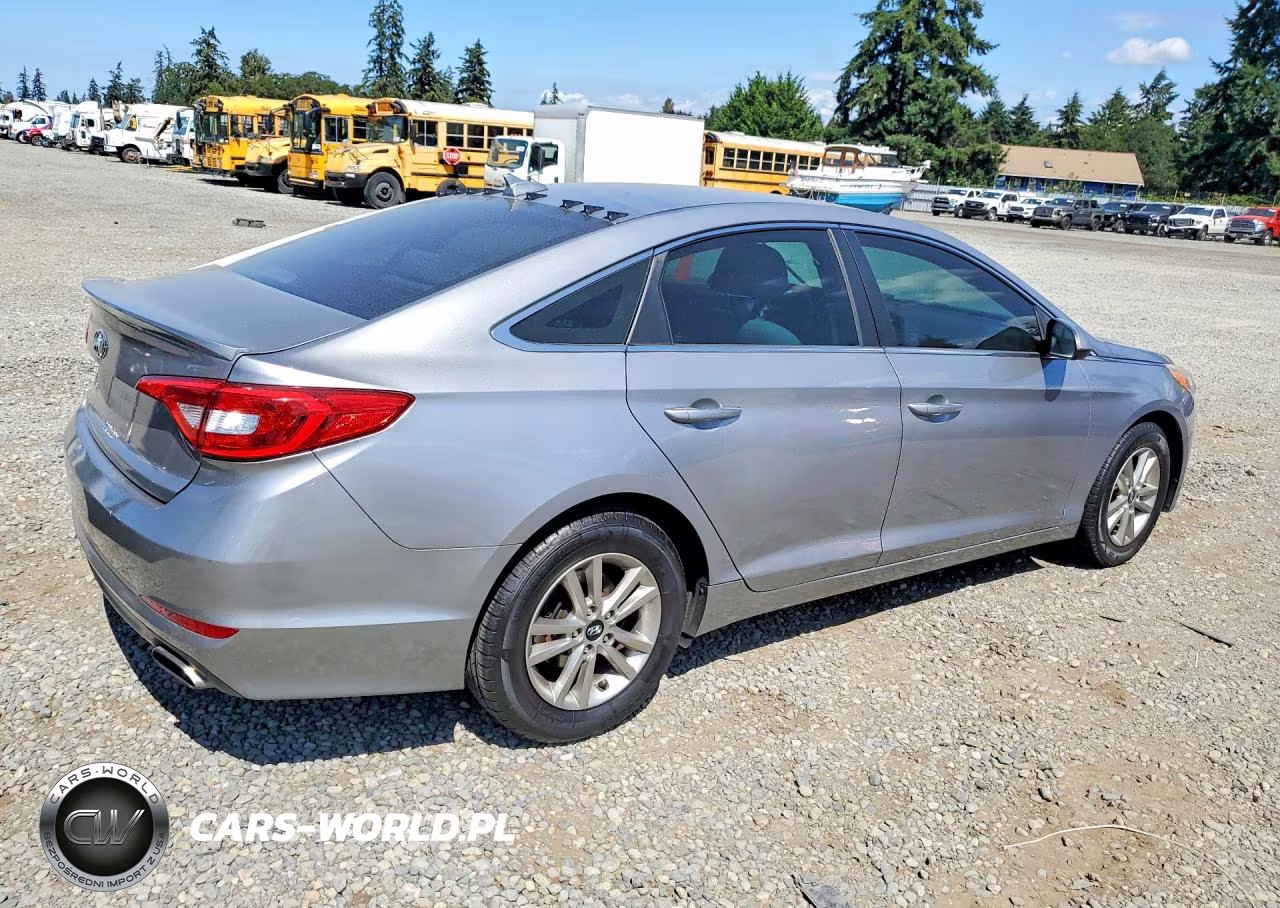 2015 Hyundai Sonata Se VIN:5NPE24AFXFH004515 - 3