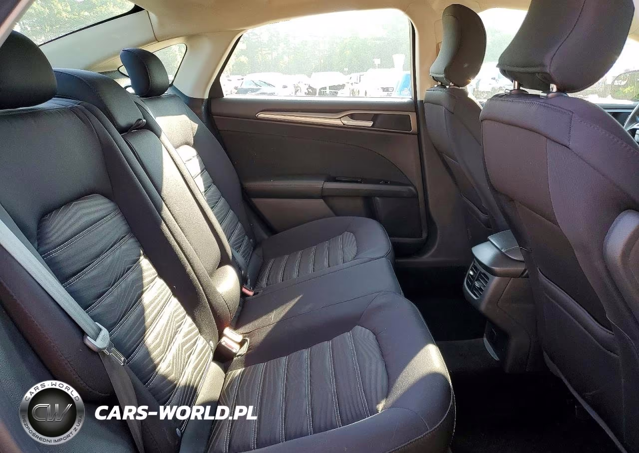 2016 Ford Fusion Se VIN:3FA6P0H72GR293827 - 10
