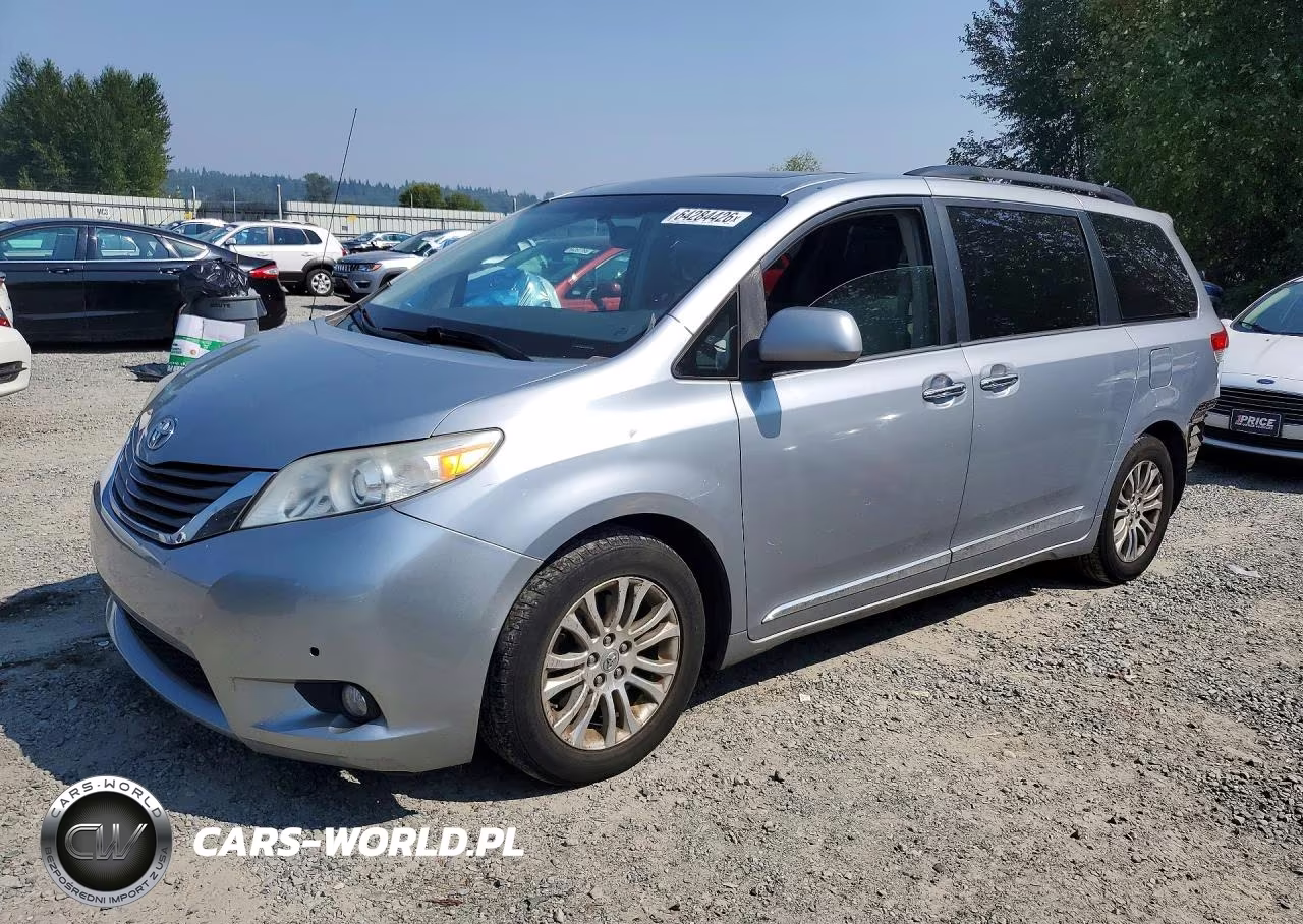 2014 Toyota Sienna Xle 8-Passenger