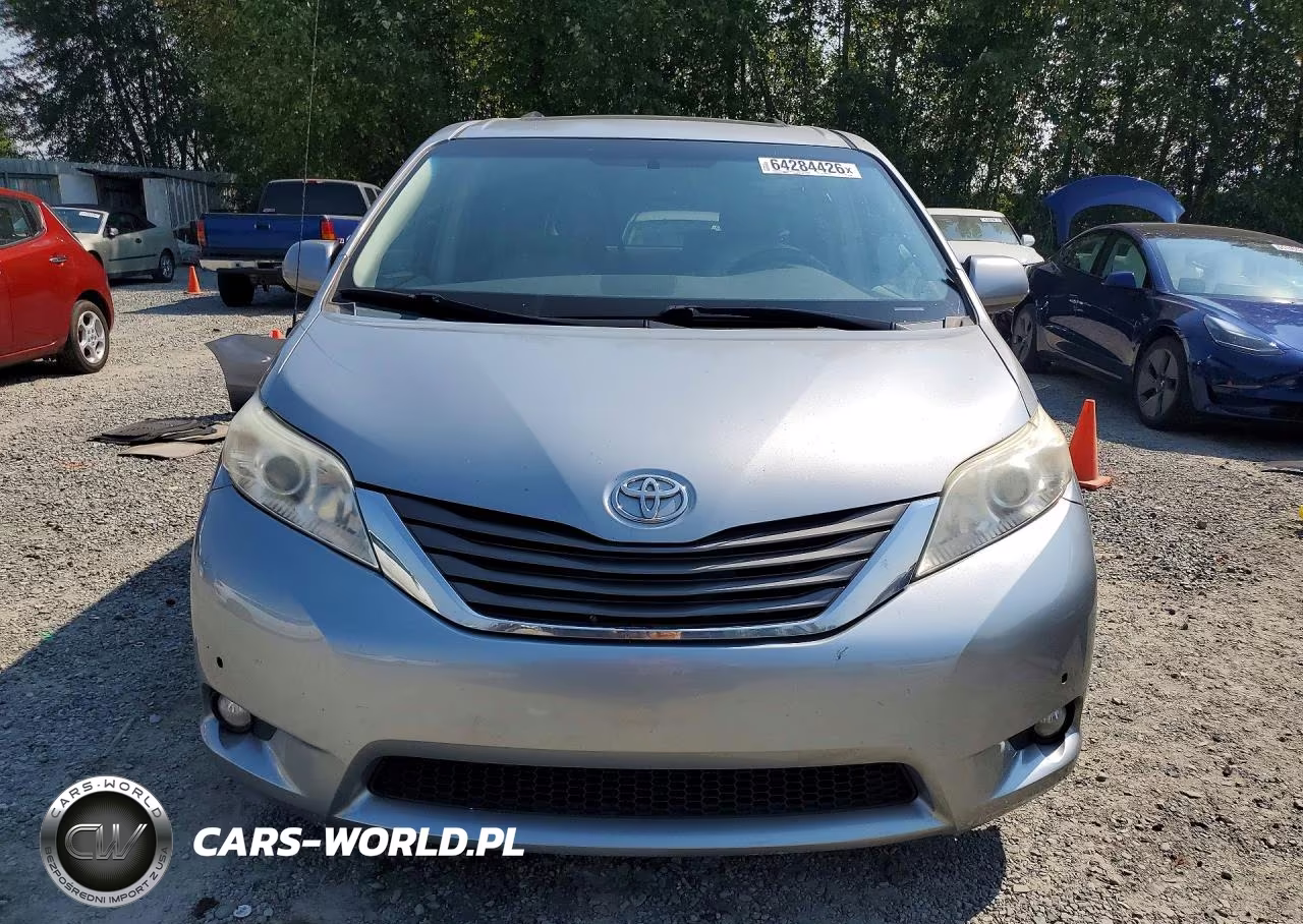 2014 Toyota Sienna Xle 8-Passenger VIN:5TDYK3DC3ES463550 - 5
