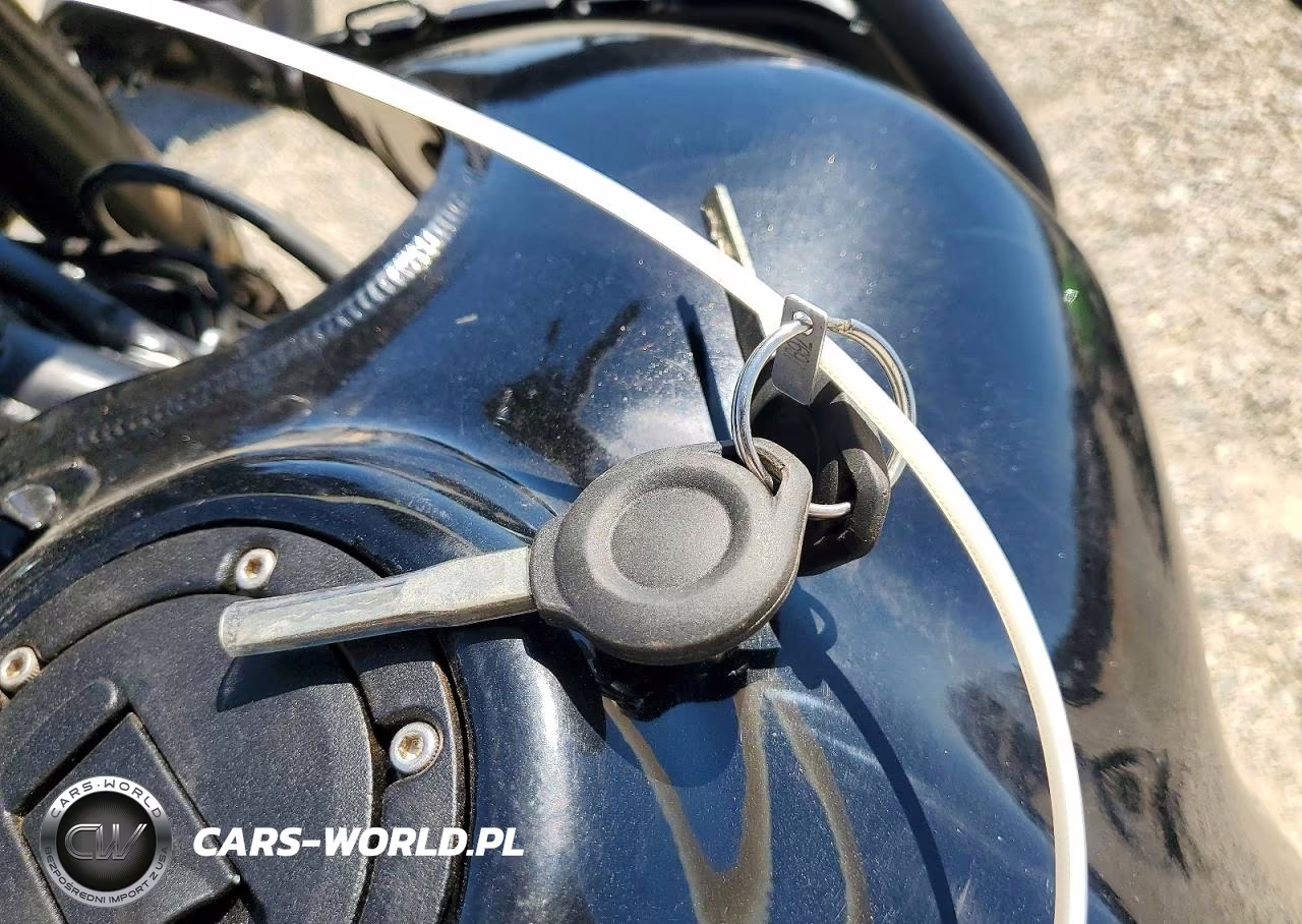 2025 Royal Enfield Motors Himalayan 450 VIN:ME3BGK400SK503232 - 8