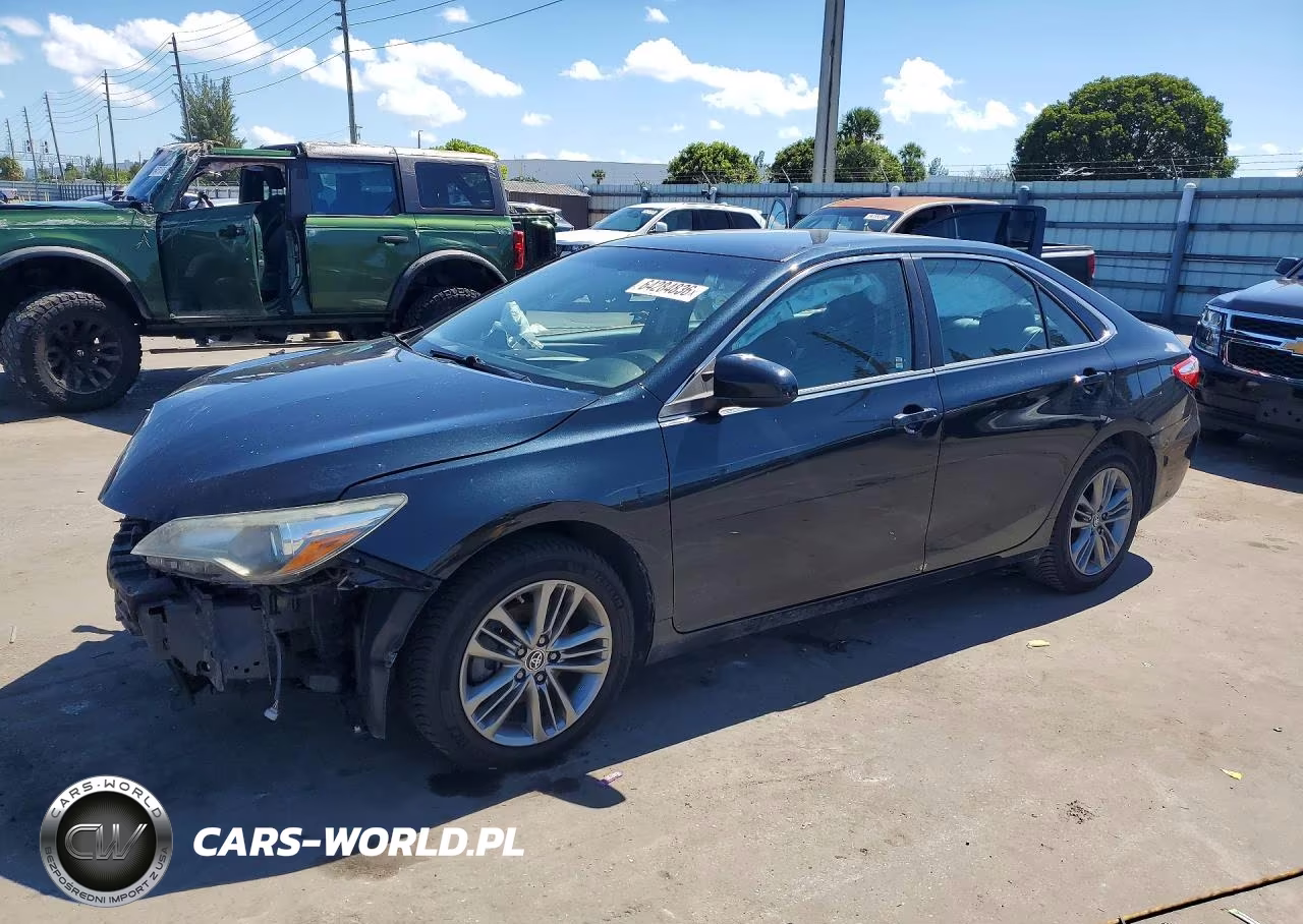 2015 Toyota Camry Se – zdjęcie 1 z 12