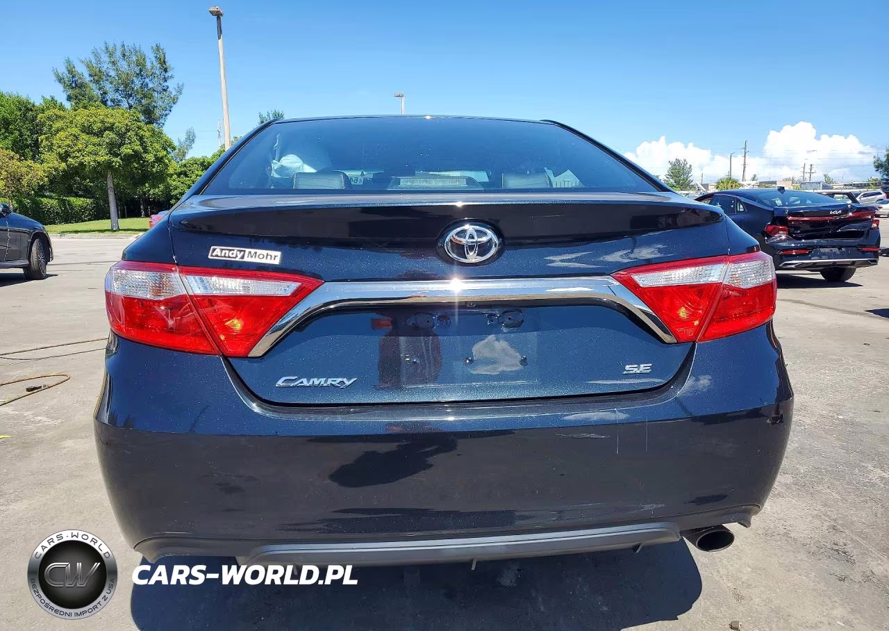 2015 Toyota Camry Se VIN:4T1BF1FK7FU900526 - 6