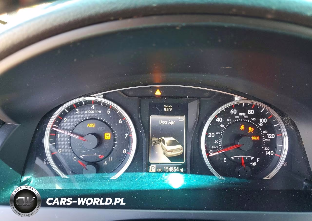 2015 Toyota Camry Se VIN:4T1BF1FK7FU900526 - 9